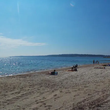 Le Piree T2 Palm Beach Place De L Etang Apartment Cannes