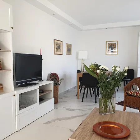 Appartamento Le Piree T2 Palm Beach Place De L Etang Cannes